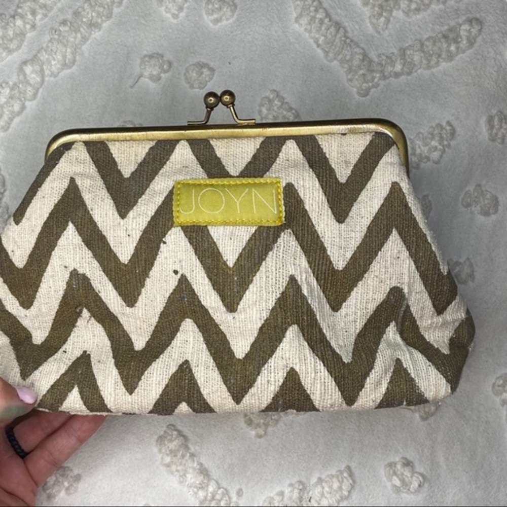 JOYN | handmade | INDIA | snap clutch